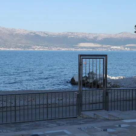 Apartments By The Sea Slatine, Ciovo - 1139 Exterior photo