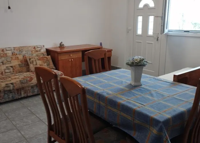 Apartments By The Sea Slatine, Ciovo - 1139
