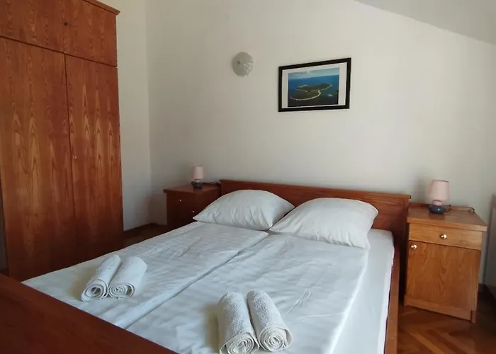 Apartments By The Sea Slatine, Ciovo - 1139